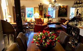The Black Horse B&B & More